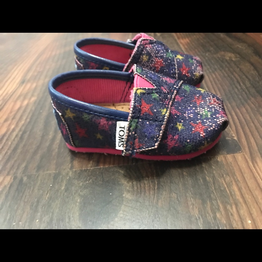 Toddler girl Toms pink and purple